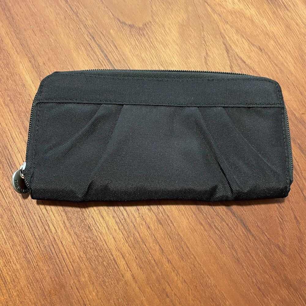 TRAVELON RFID Blocking Zip around travel Wallet Nylon Black